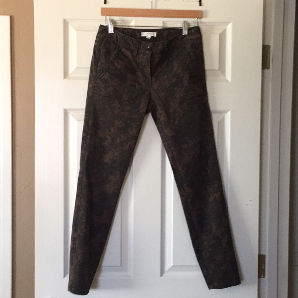 Loft ankle camo pants size 2